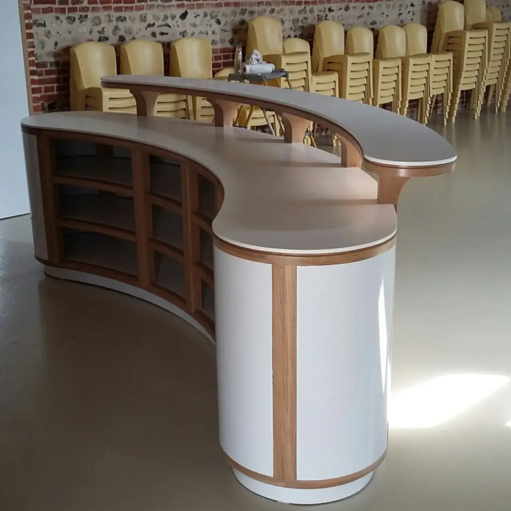 Bar réaliser en MatelBond blanc